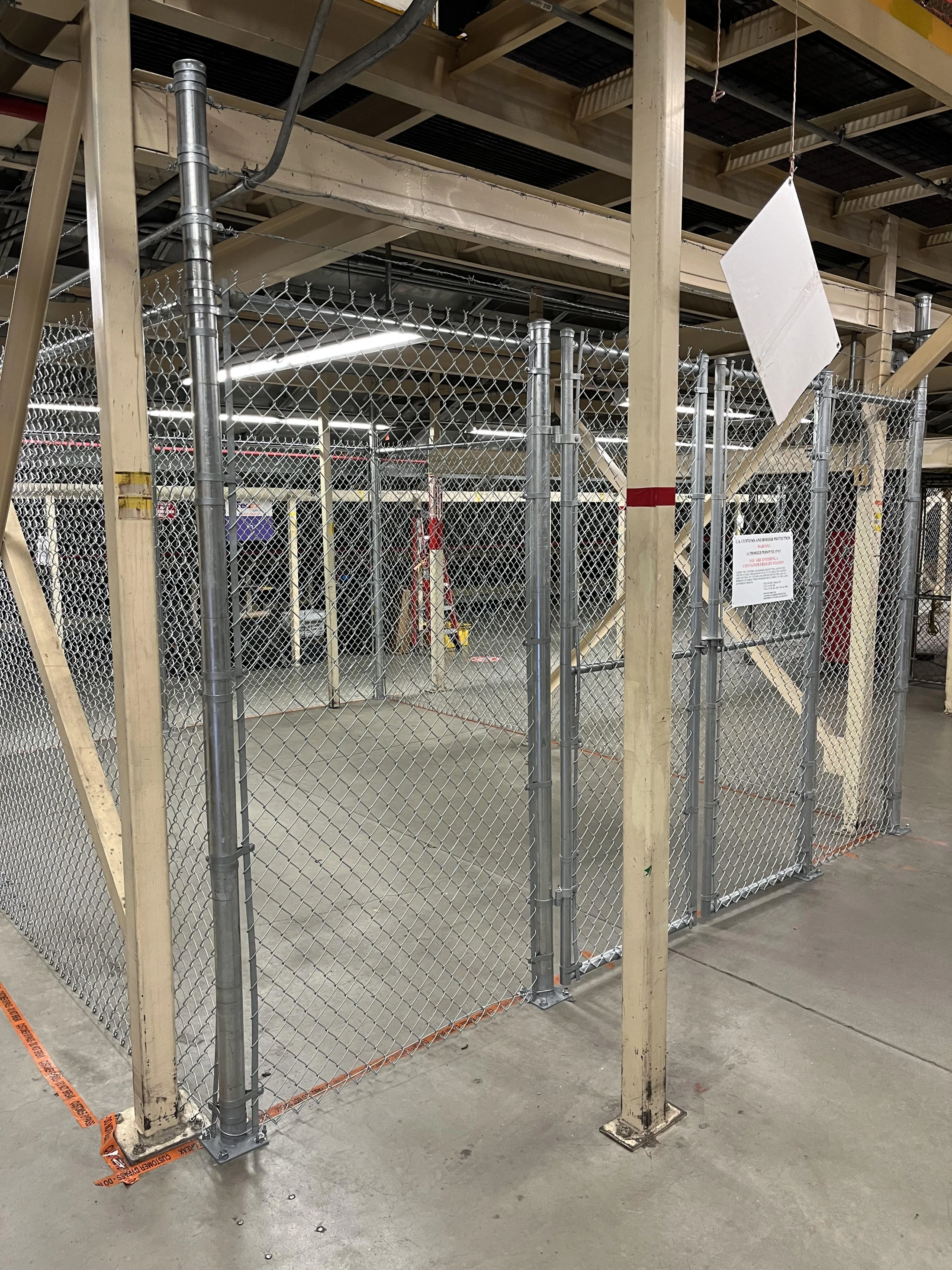 Commercial galvanized chain link kennel and enclosure system by Maisey Fence